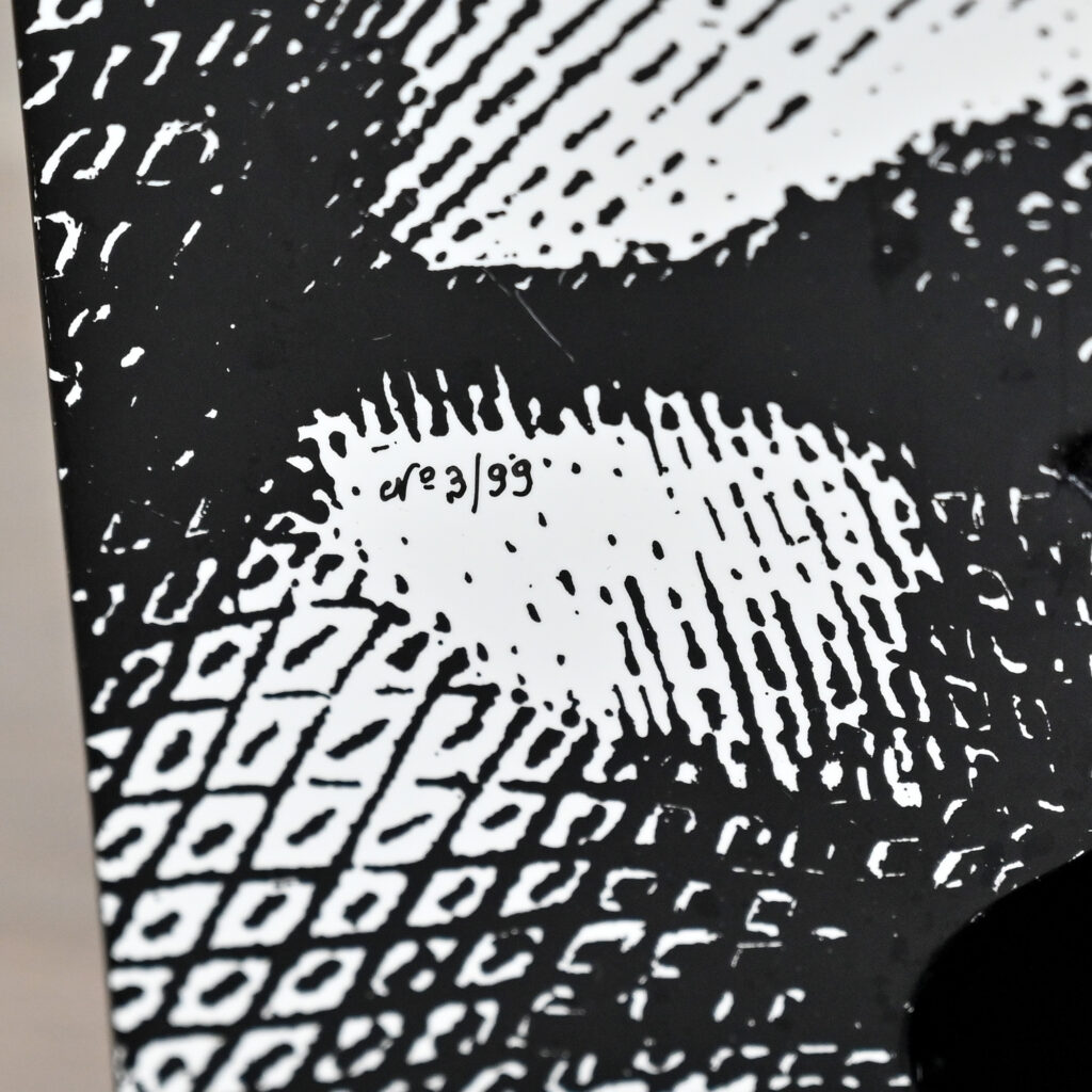 Rare-pair-of-Barnaba-Fornasetti-Profilo-wall-shelves-01