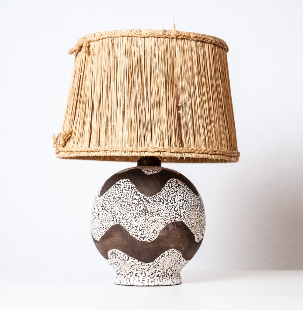 Small-1930s-boule-shaped-table-lamp-attributed-to-Primavera2