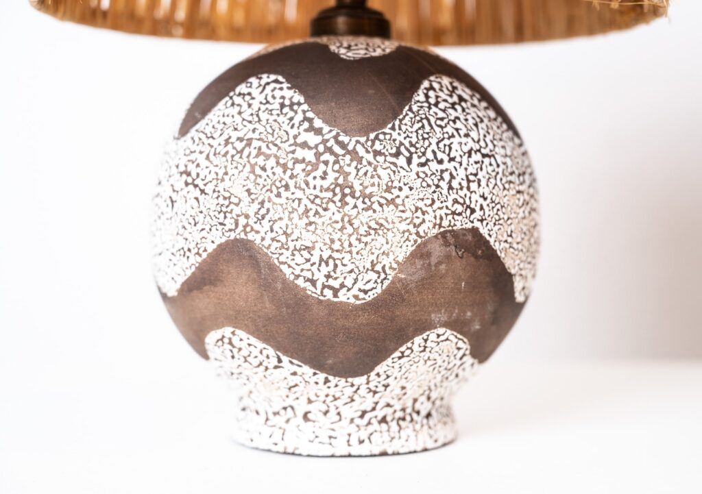 Small-1930s-boule-shaped-table-lamp-attributed-to-Primavera5