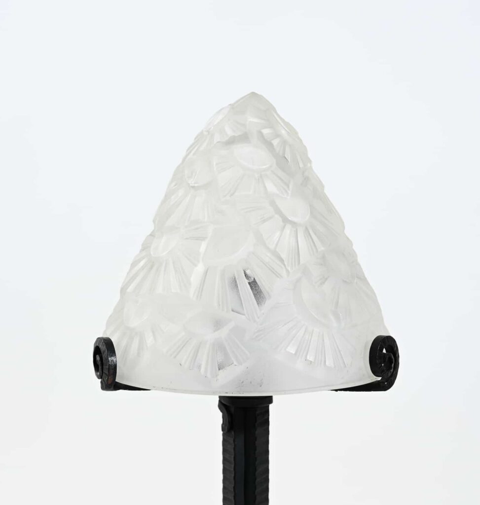 Small-art-deco-table-lamp-by-Degué-2