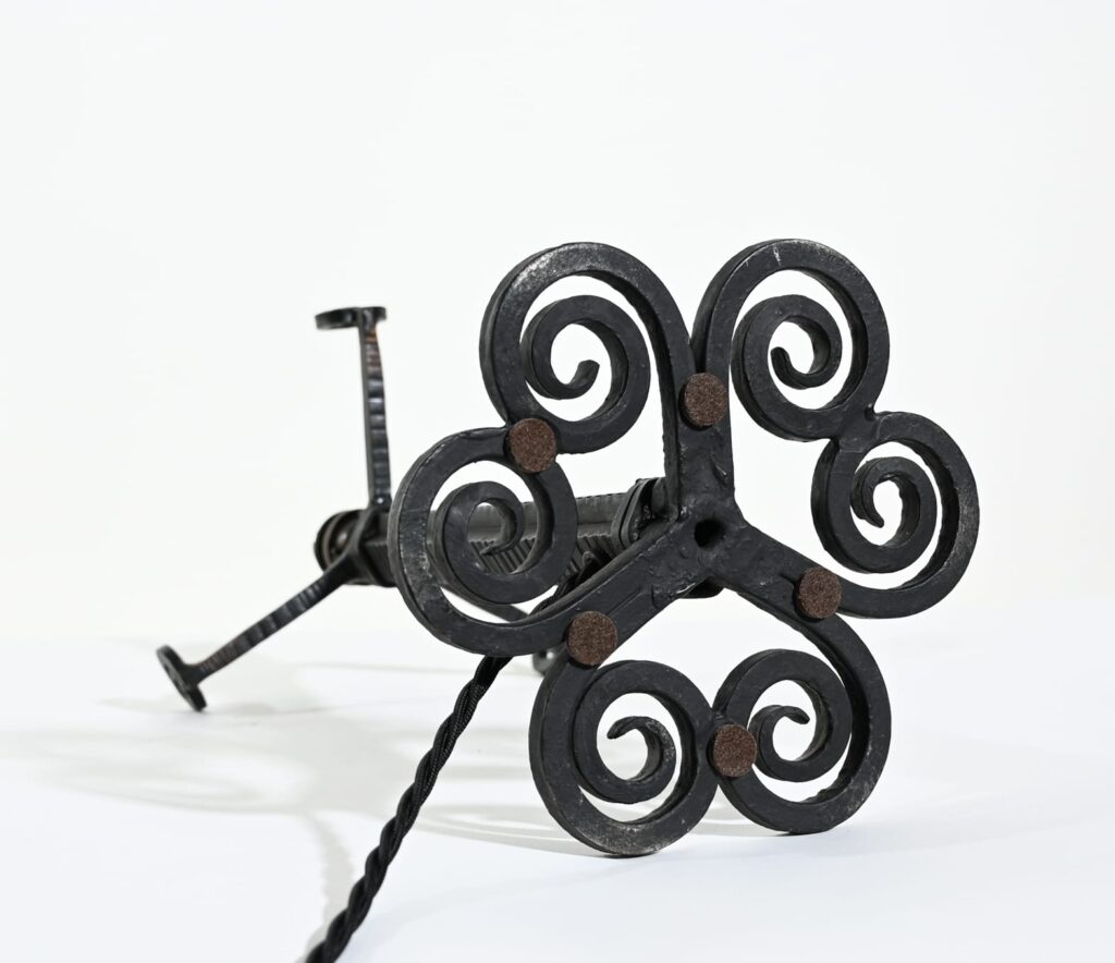 Small-art-deco-table-lamp-by-Degué-7