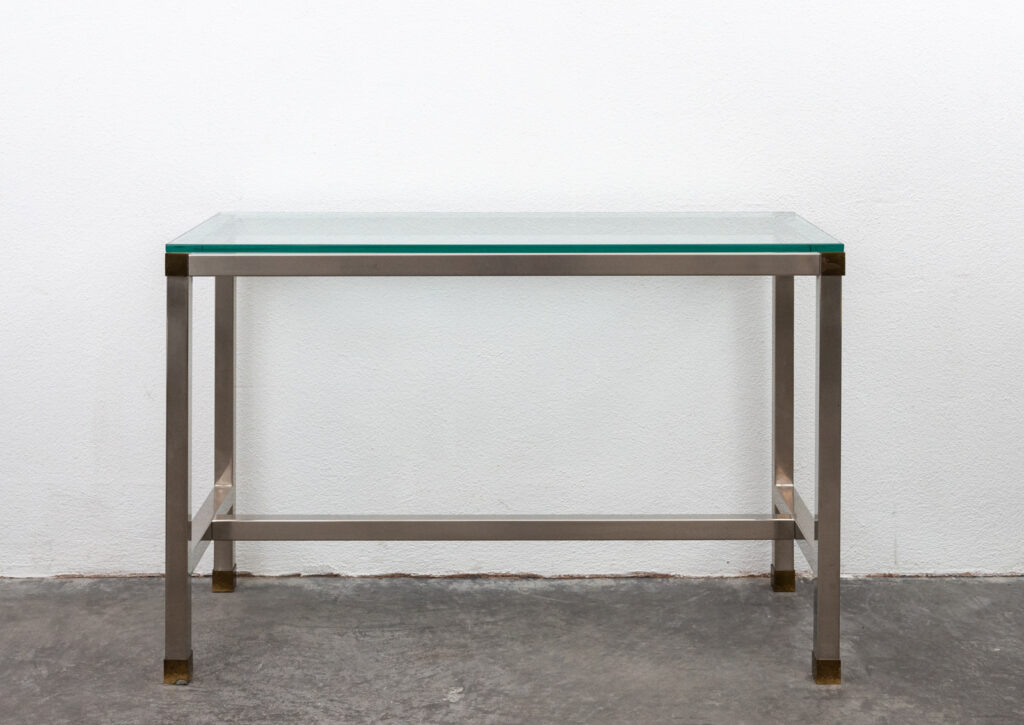 Stainless-steel-console-by-David-Hicks1
