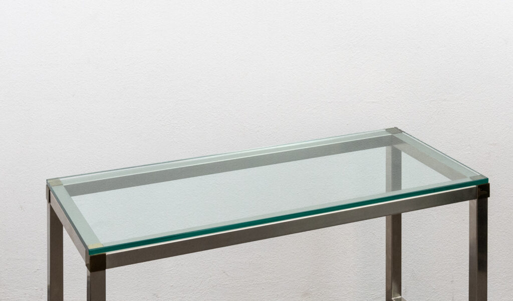 Stainless-steel-console-by-David-Hicks3