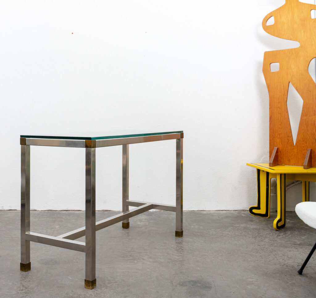 Stainless-steel-console-by-David-Hicks5