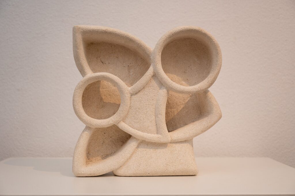 Stone-lamp-by-Albert-Termos1