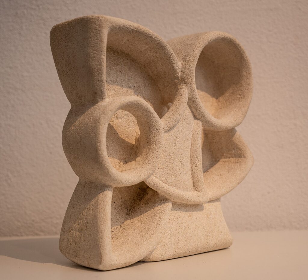 Stone-lamp-by-Albert-Termos10