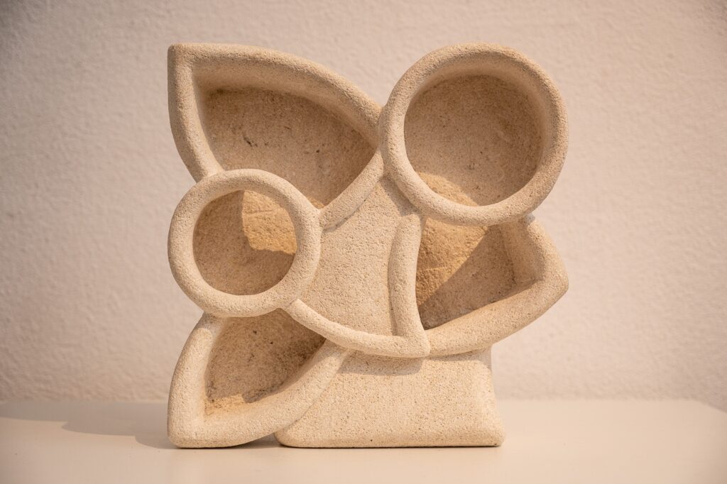 Stone-lamp-by-Albert-Termos11