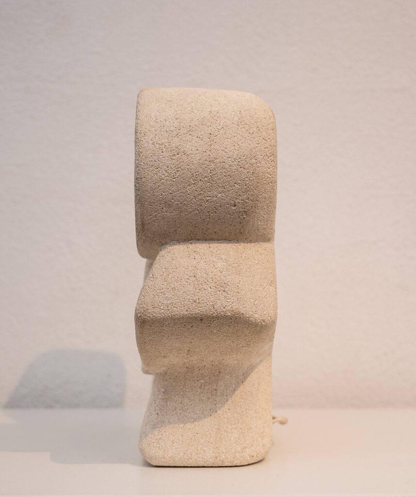 Stone-lamp-by-Albert-Termos4