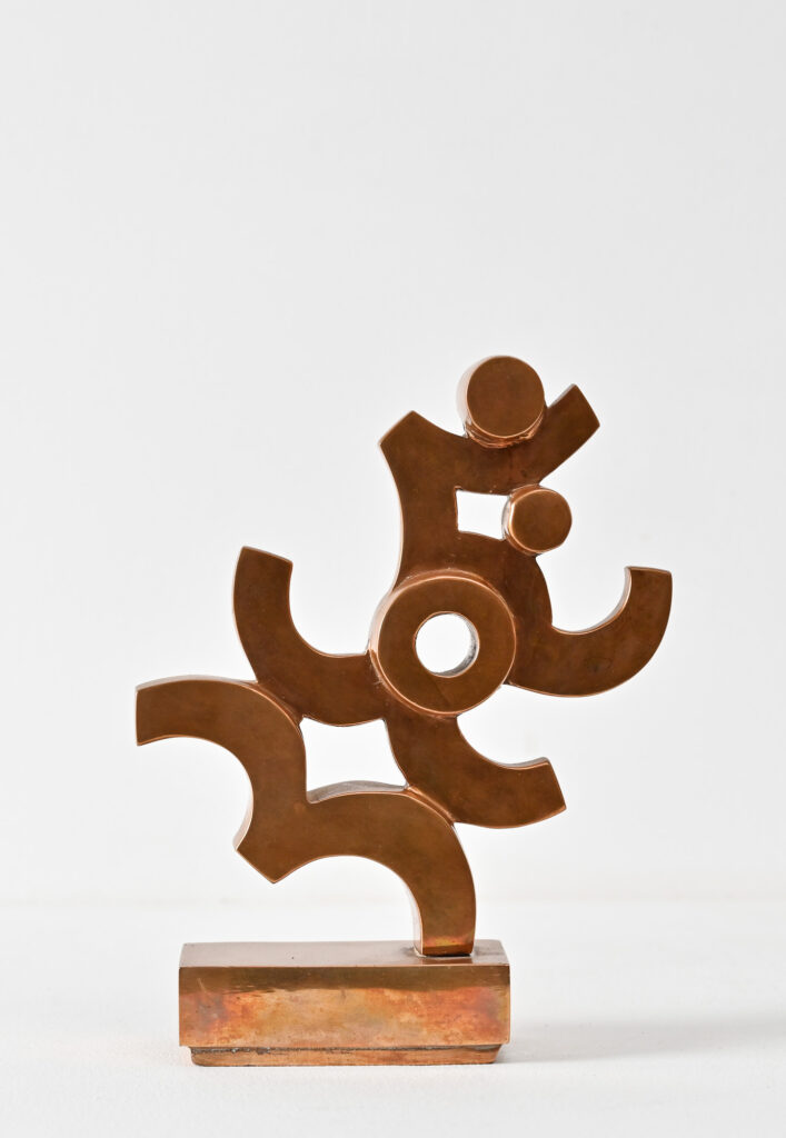 cast-bronze-abstract-form-1-by-Umberto-Mastroianni-08