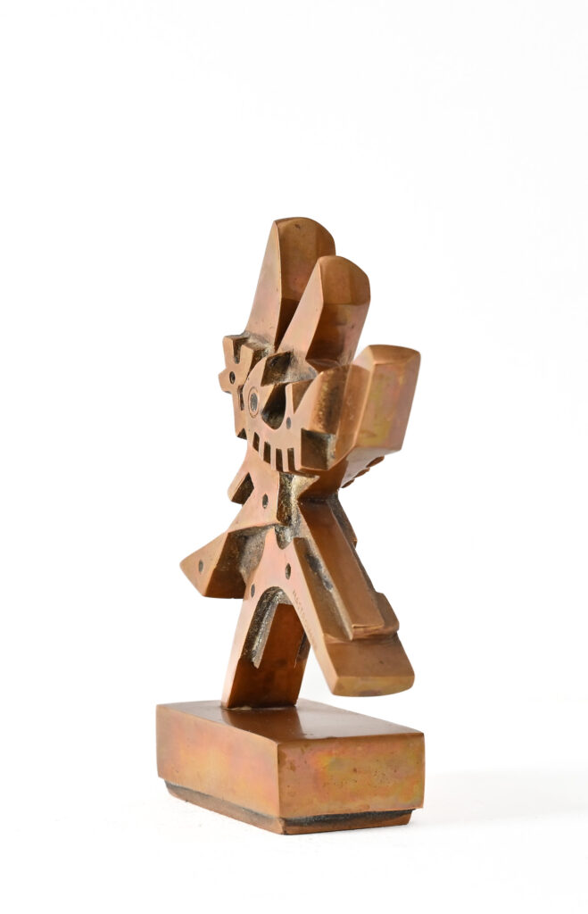 cast-bronze-abstract-form-3-by-Umberto-Mastroianni-09