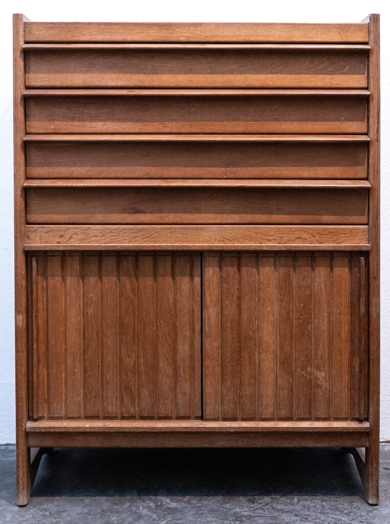 oak-cabinet-by-Guillerme-et-Chambron-11
