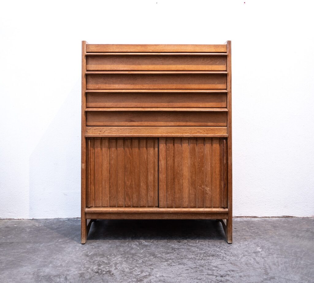 oak-cabinet-by-Guillerme-et-Chambron-12