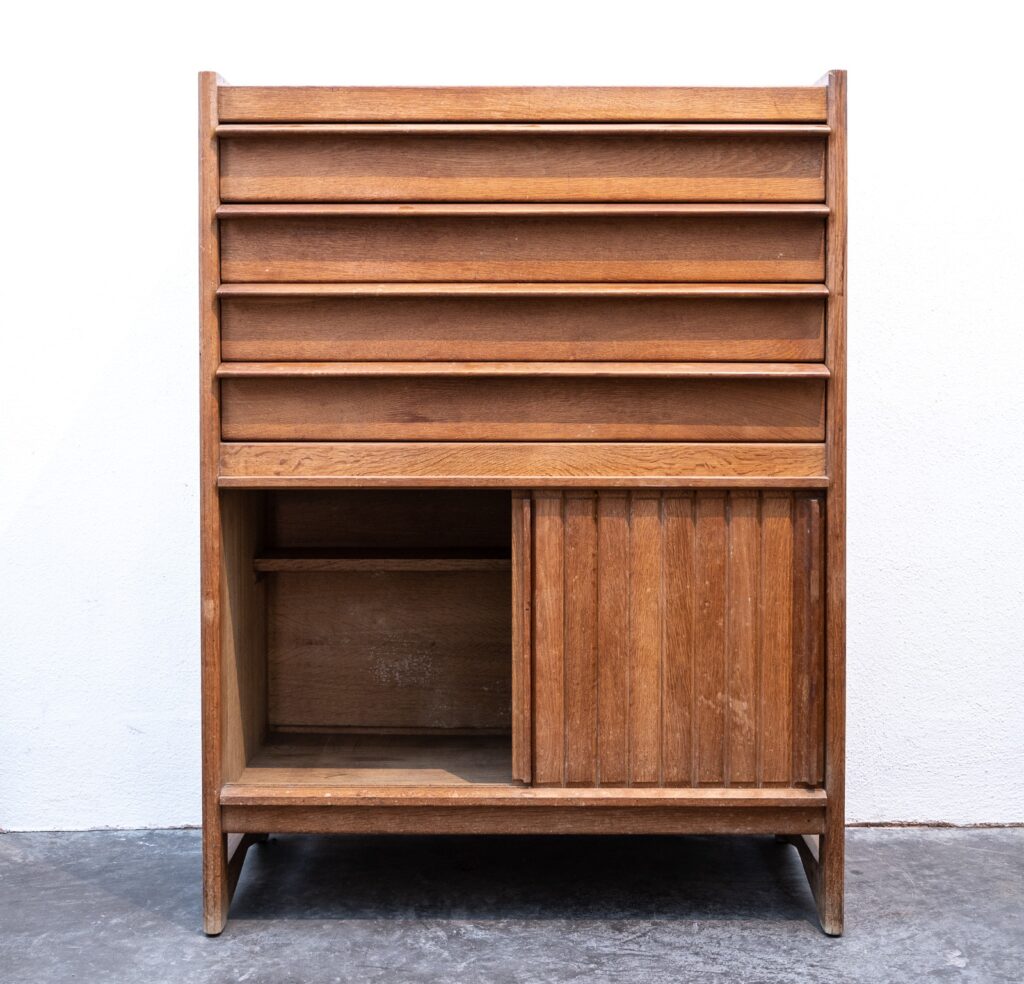 oak-cabinet-by-Guillerme-et-Chambron-14