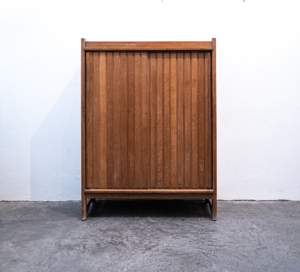 pair-of-oak-cabinets-by-Guillerme-et-Chambron2