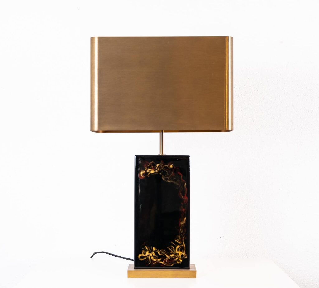 rare-lacquer-table-lamp-by-Chrystiane-Charles2