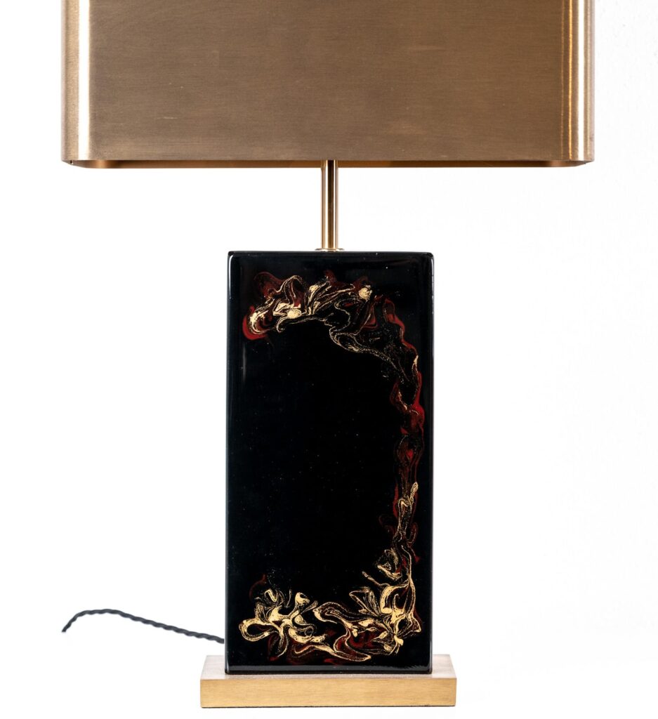 rare-lacquer-table-lamp-by-Chrystiane-Charles3
