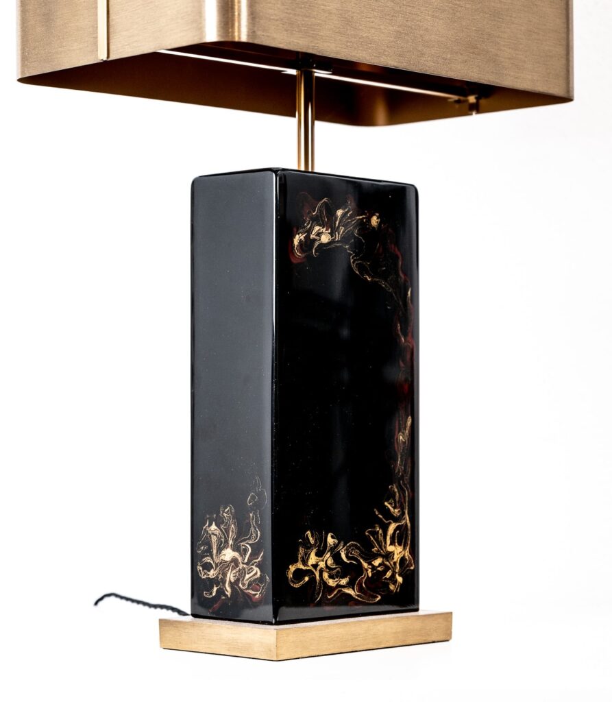rare-lacquer-table-lamp-by-Chrystiane-Charles4