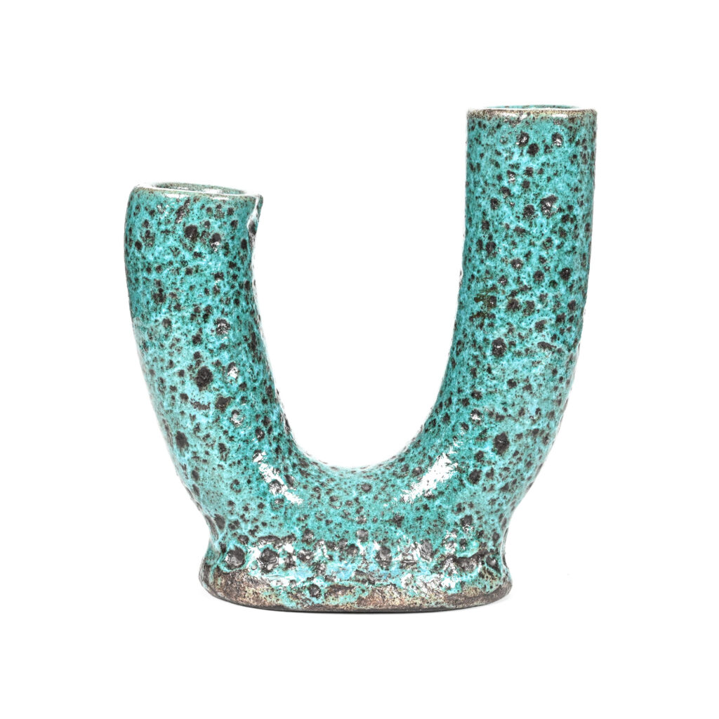 two-spout-Accolay-blue-vase-8