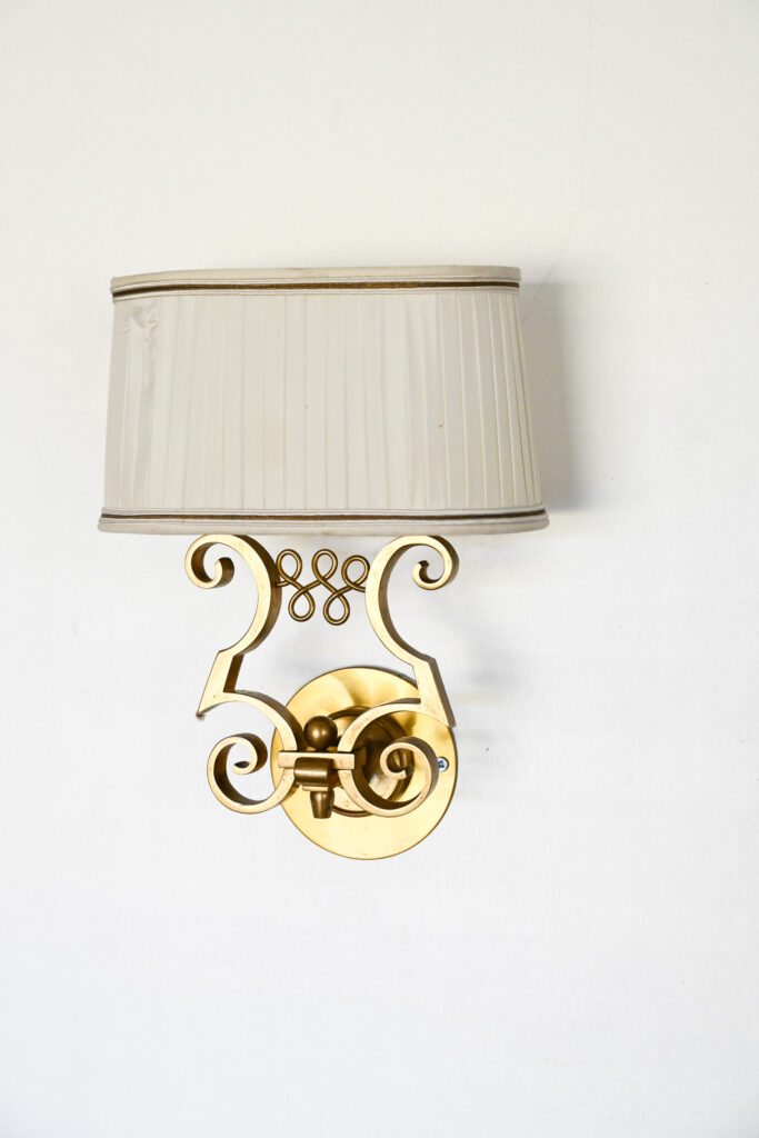 Belgravia item 15 410