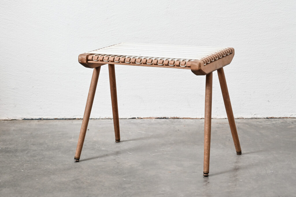 small George Tigien stool 01 small George Tigien stool 01