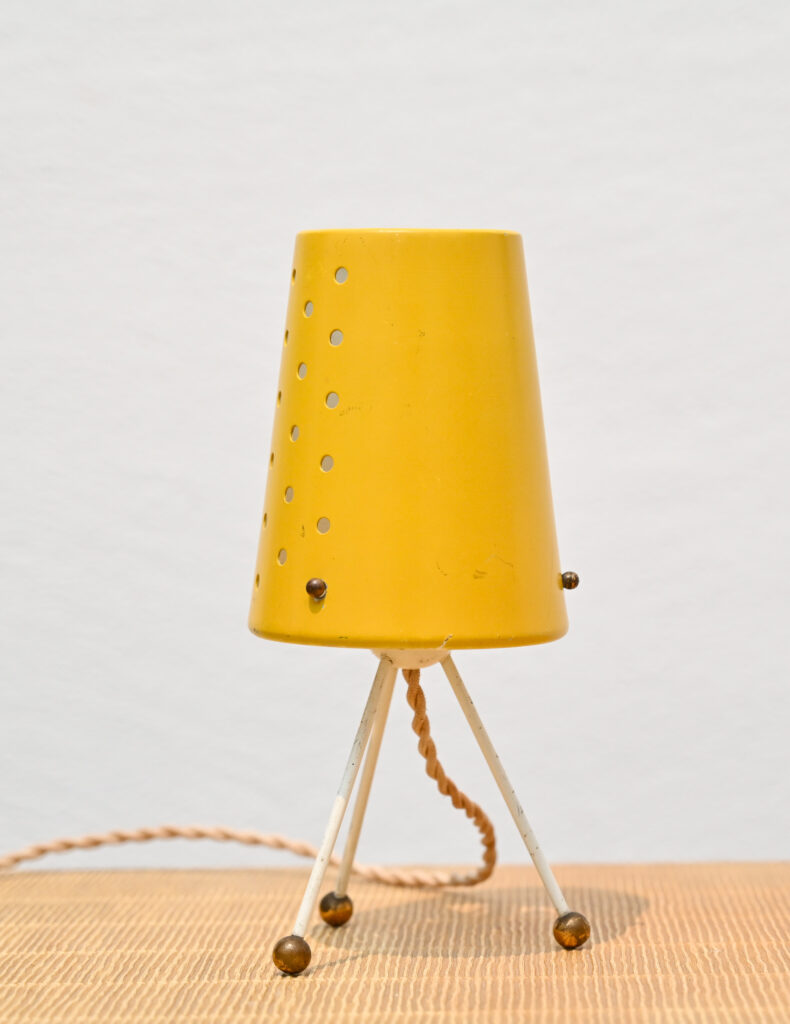 yellow tripod table lamp 120