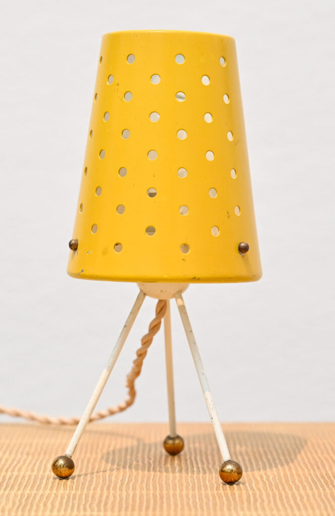 yellow tripod table lamp 121