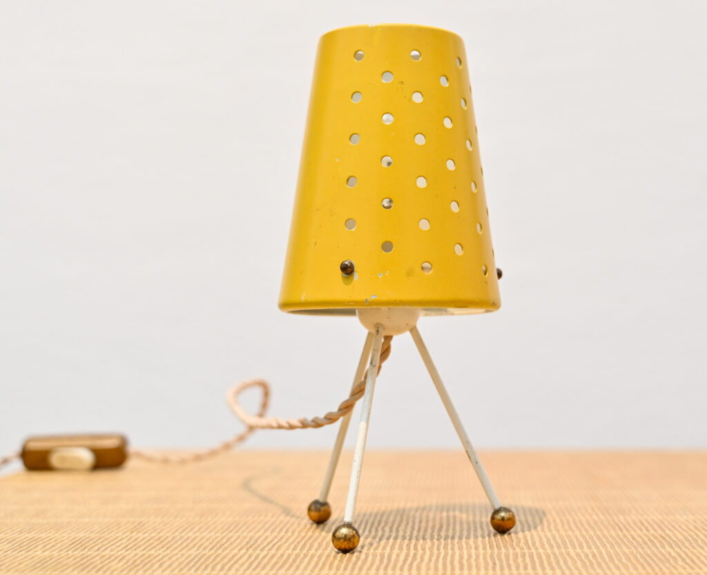 yellow tripod table lamp 123