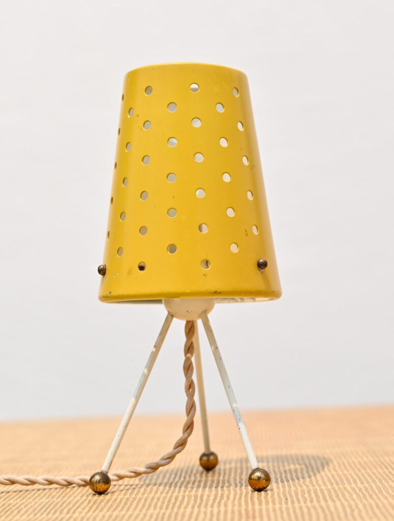 yellow tripod table lamp 124