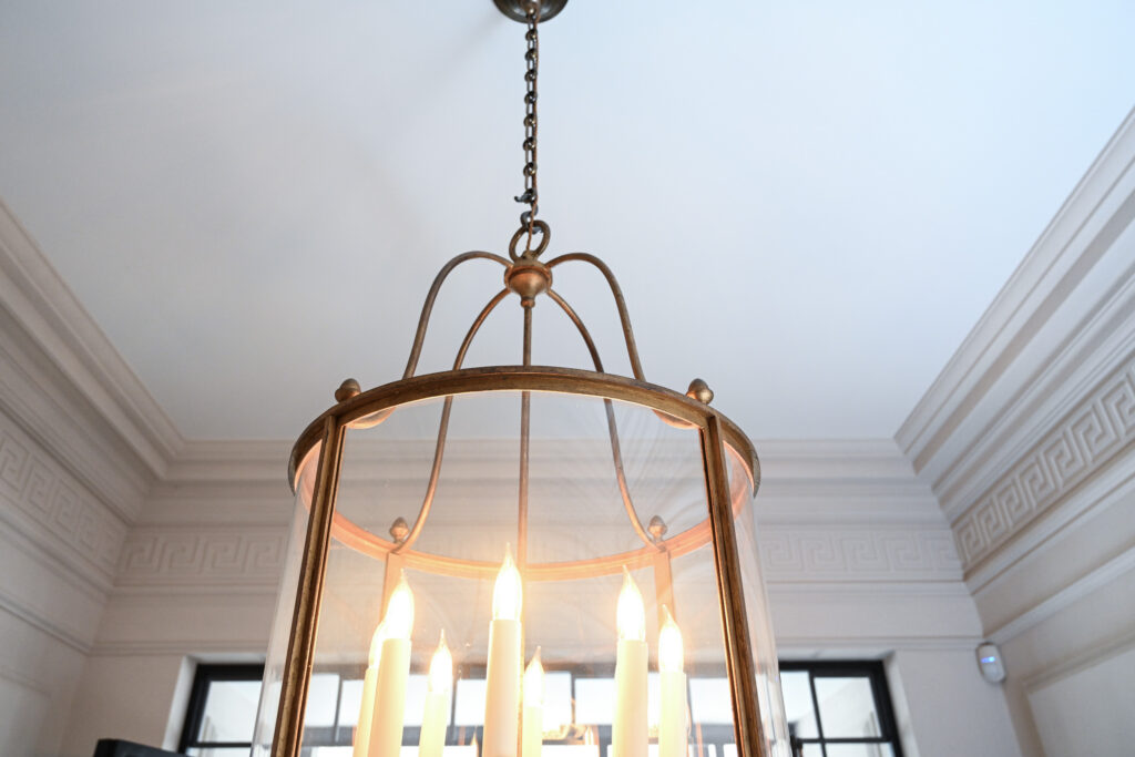 Belgravia Item 7 439