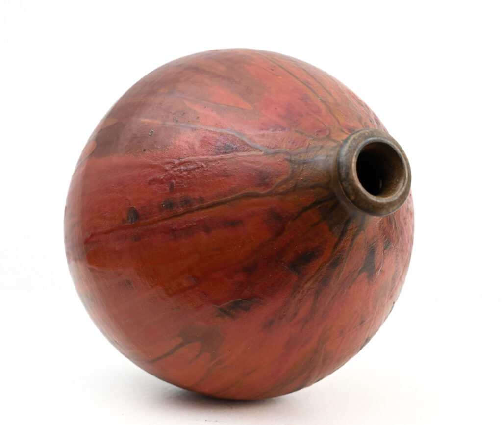 Fantoni red boule drip vase 399
