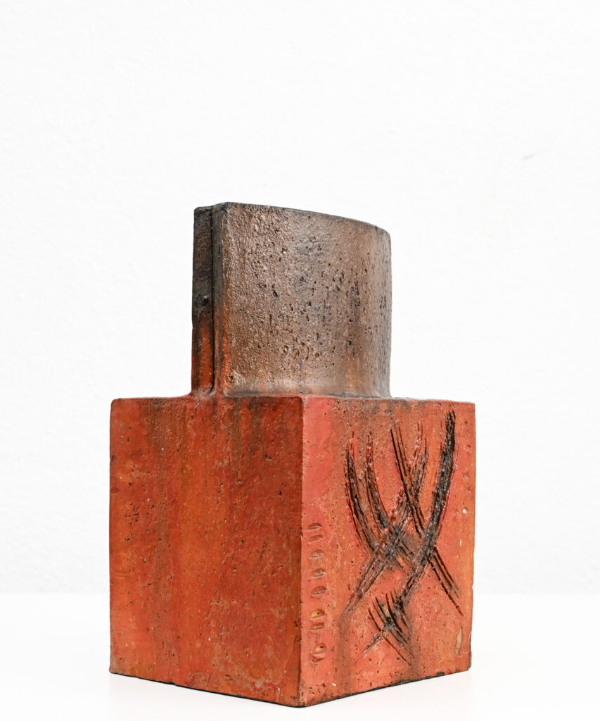Fantoni scrafitto slab vase 294