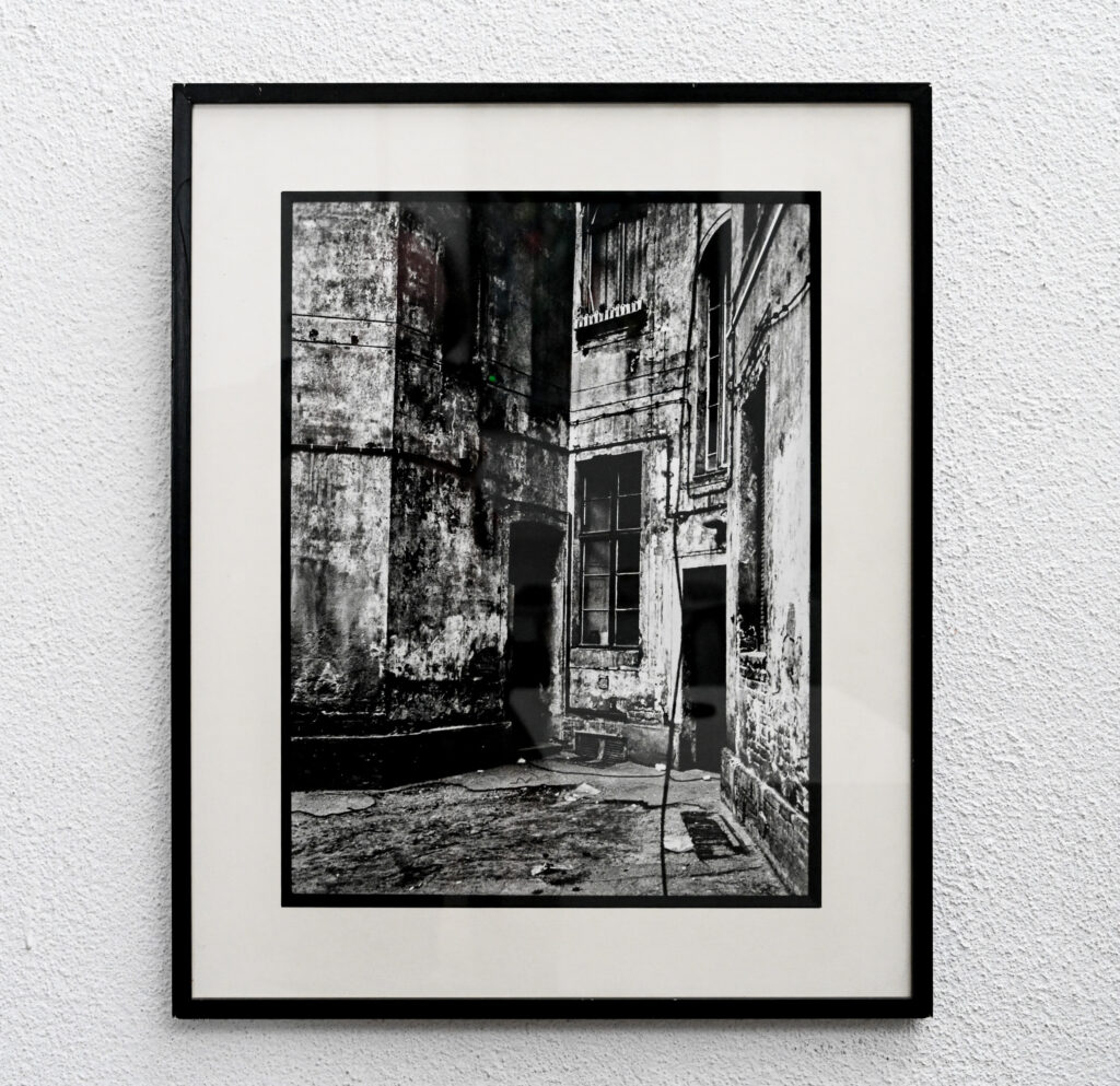 Lagerfeld street scene 07